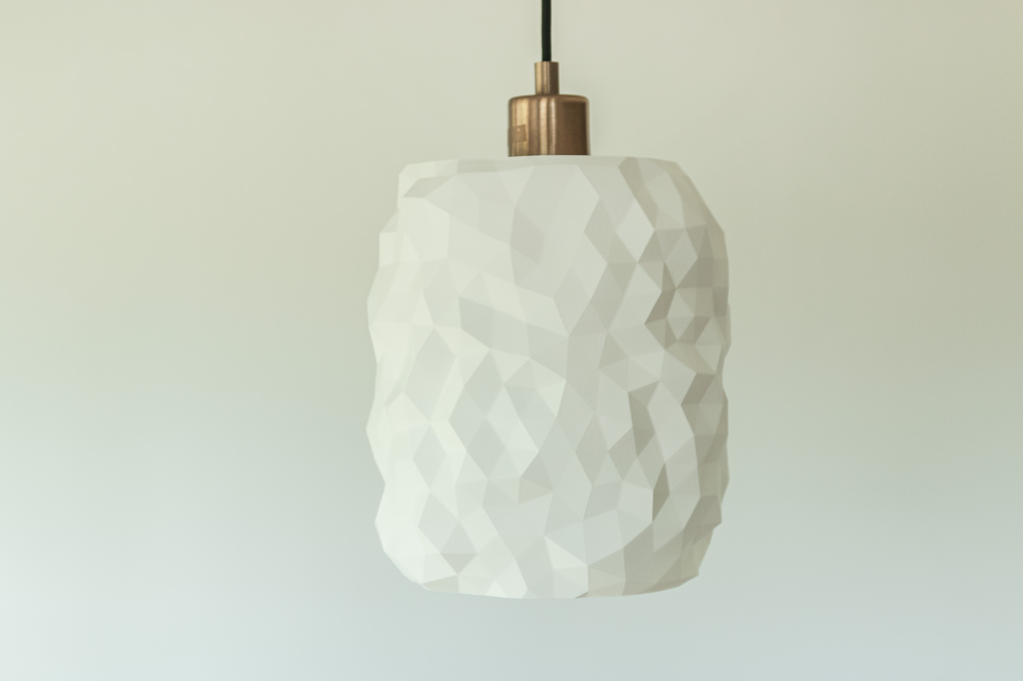 Lámpara Colgante Geométrica - Diseño Moderno